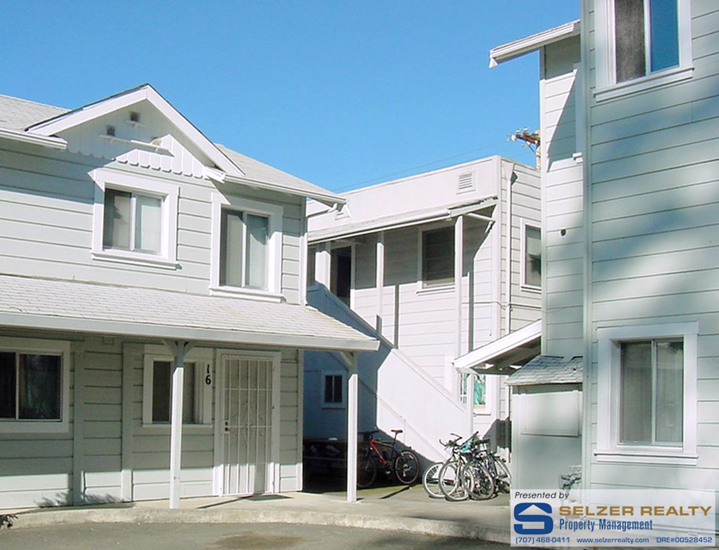 Ukiah Apartment: 104 S. Oak St.