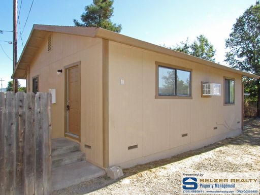 Cozy 2 bd. cottage w/ yard; cute & cozy! – photo 1