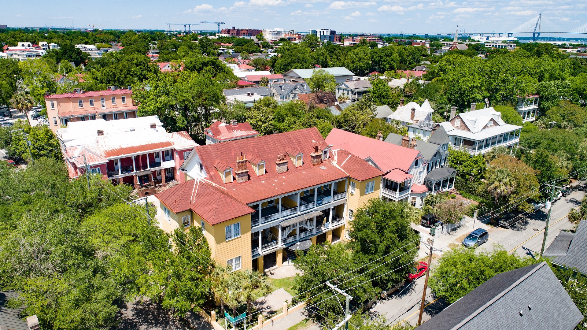 Charleston Apartment: 132 Smith Street