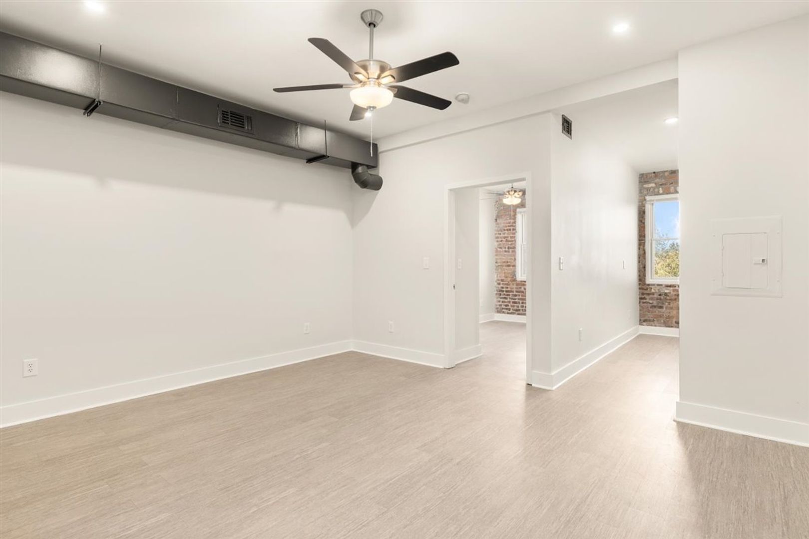 Charleston Apartment: 1000 King Street