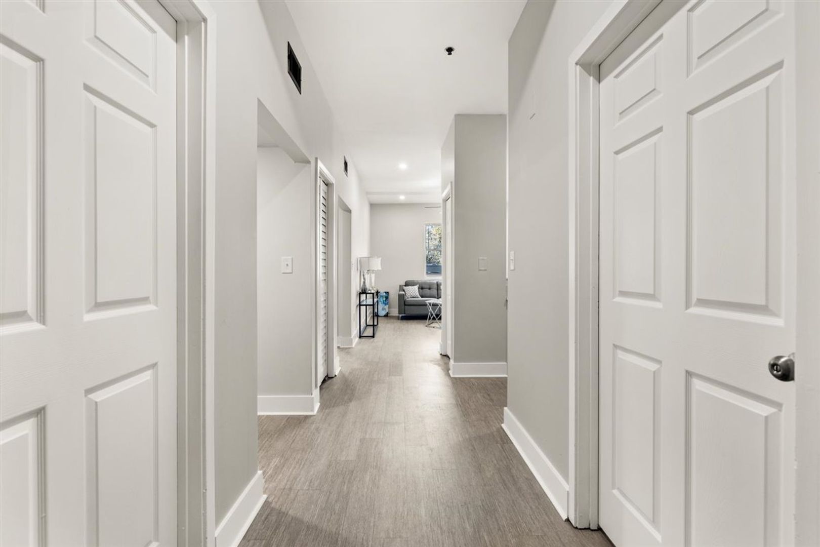 Charleston Apartment: 1000 King Street