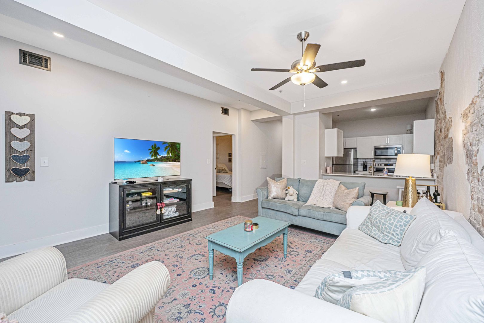 Charleston Apartment: 1000 King Street