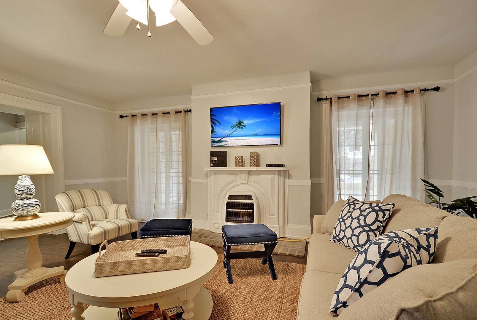 Charleston Apartment: 132 Smith Street