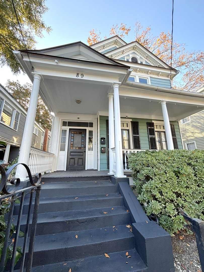 Charleston Apartment: 89 Columbus Street