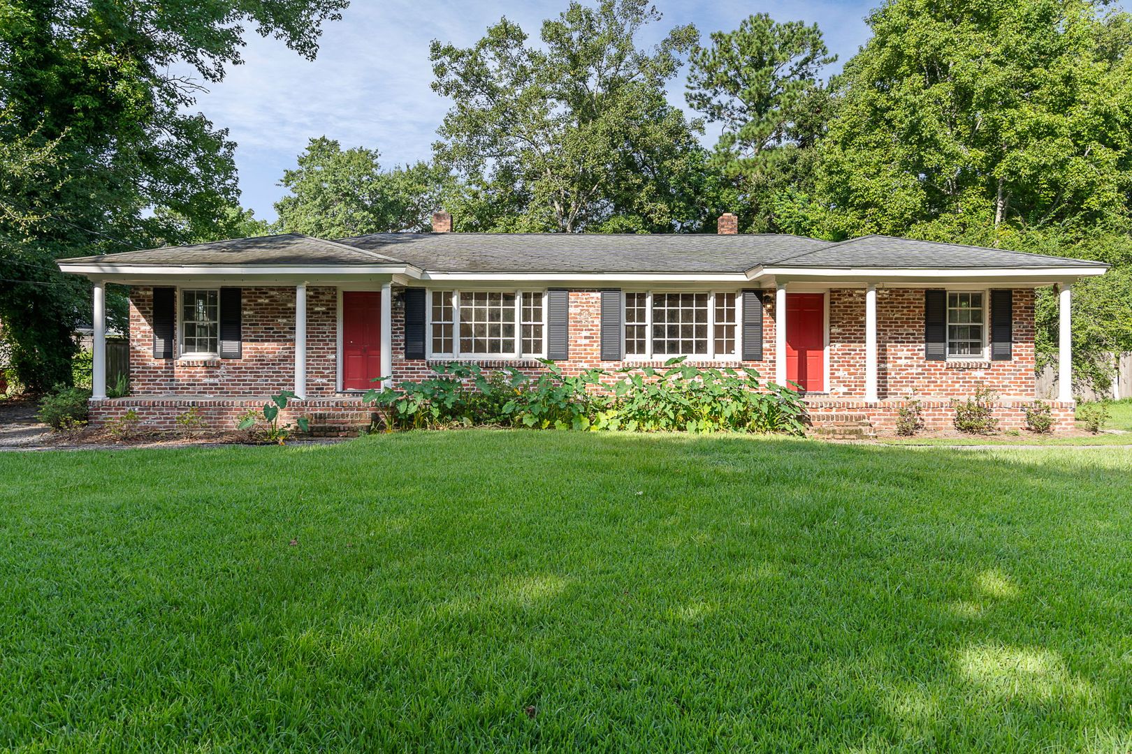 Charleston Apartment: 409 Betsy Road