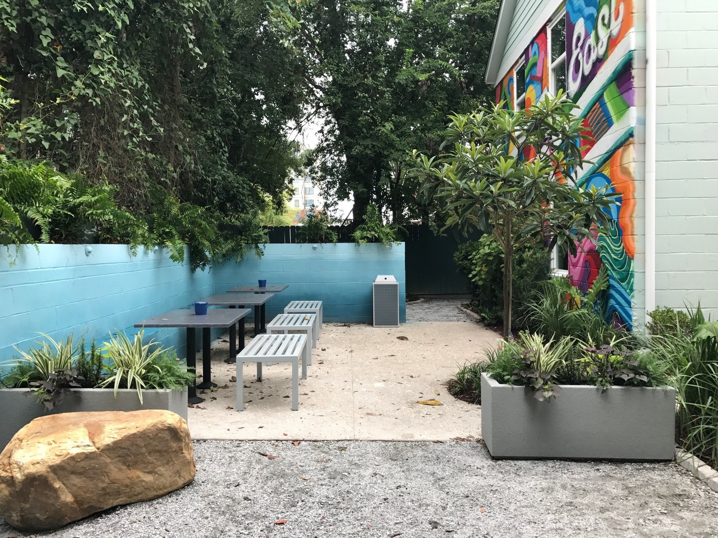 Charleston Apartment: 23-25 Line Street