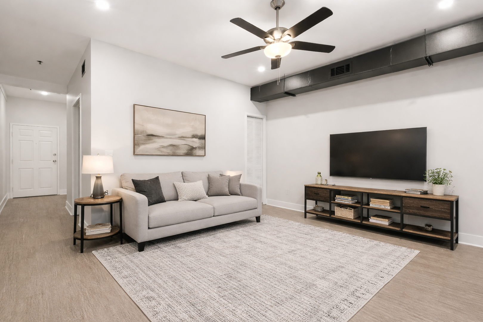 Charleston Apartment: 1000 King Street