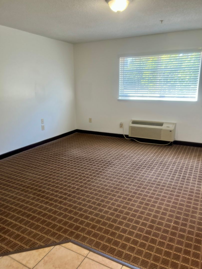 North Charleston Apartment: 7582 Stafford Road