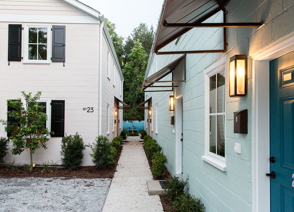 Charleston Apartment: 23-25 Line Street