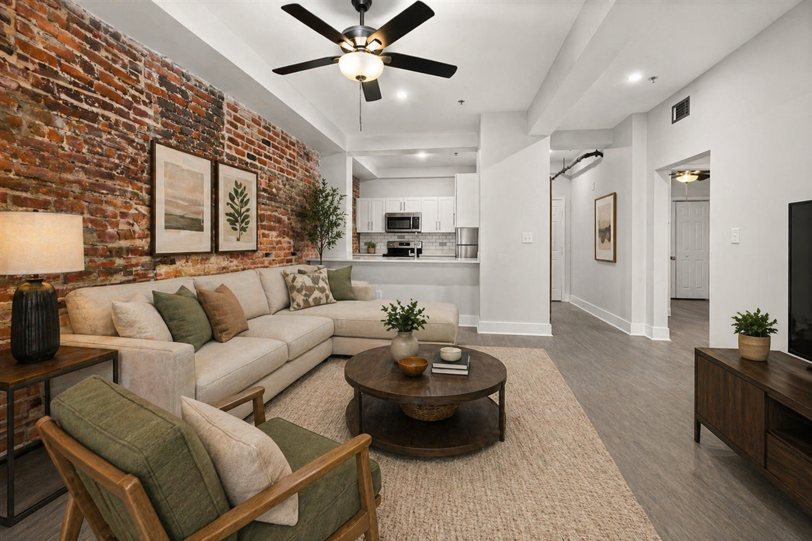 Charleston Apartment: 1000 King Street