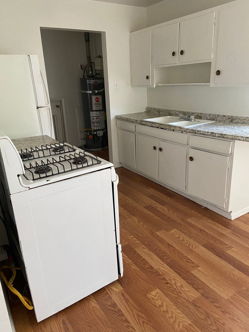 Albuquerque Apartment: 143 Tennessee St SE