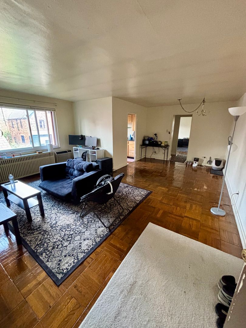 Pittsburgh Apartment: 5700 Fifth Avenue