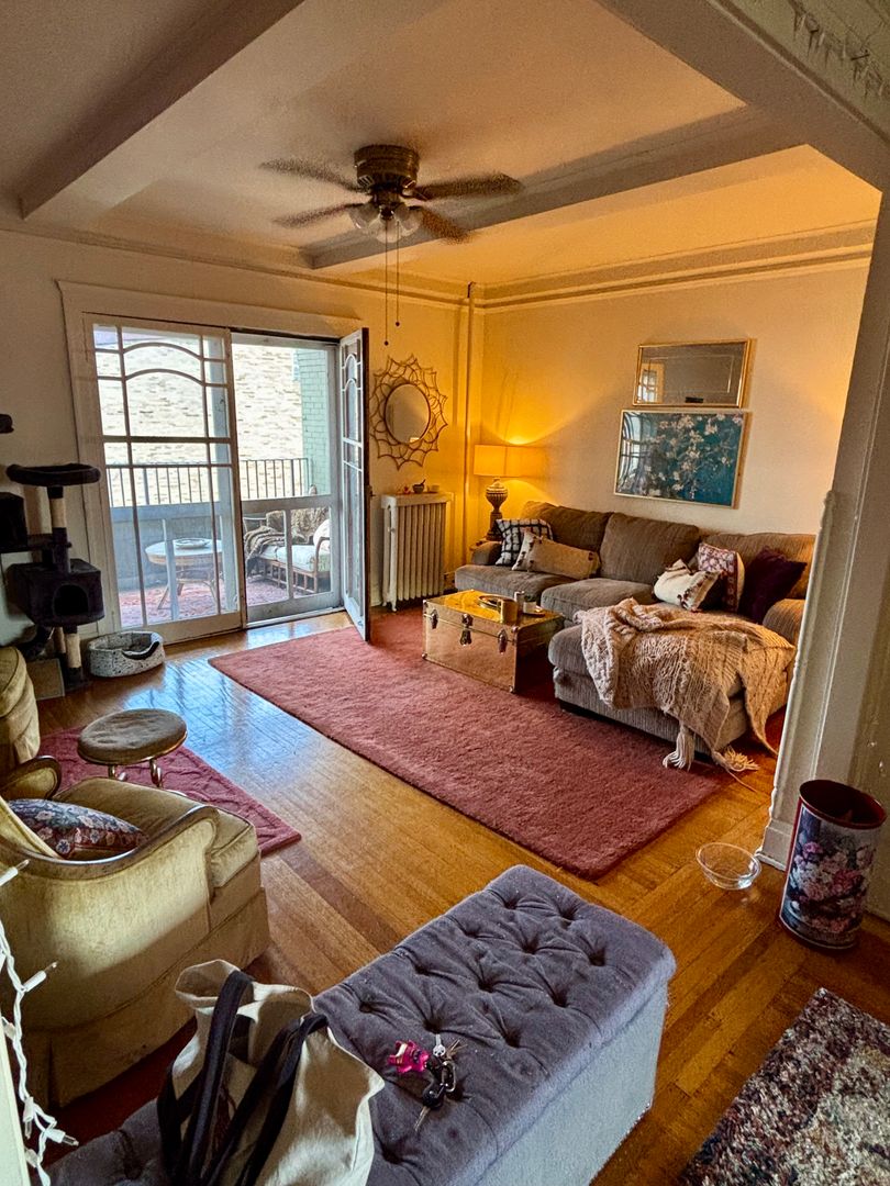 Pittsburgh Apartment: 270 Emerson Street