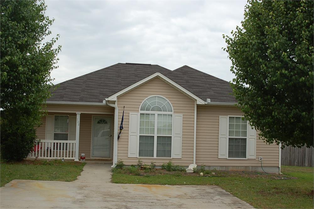 Warner Robins House: 106 Tug Ct