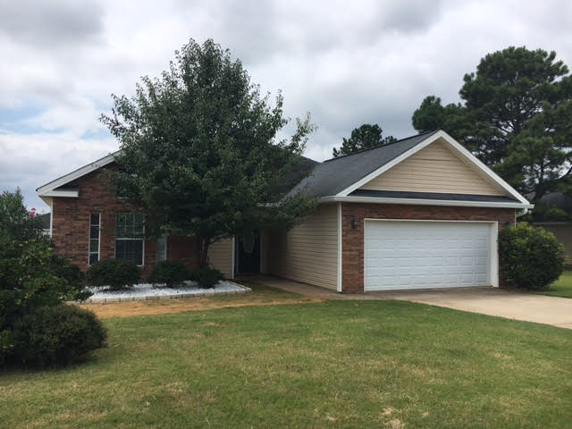 Warner Robins House: 601 Hidden Creek Circle