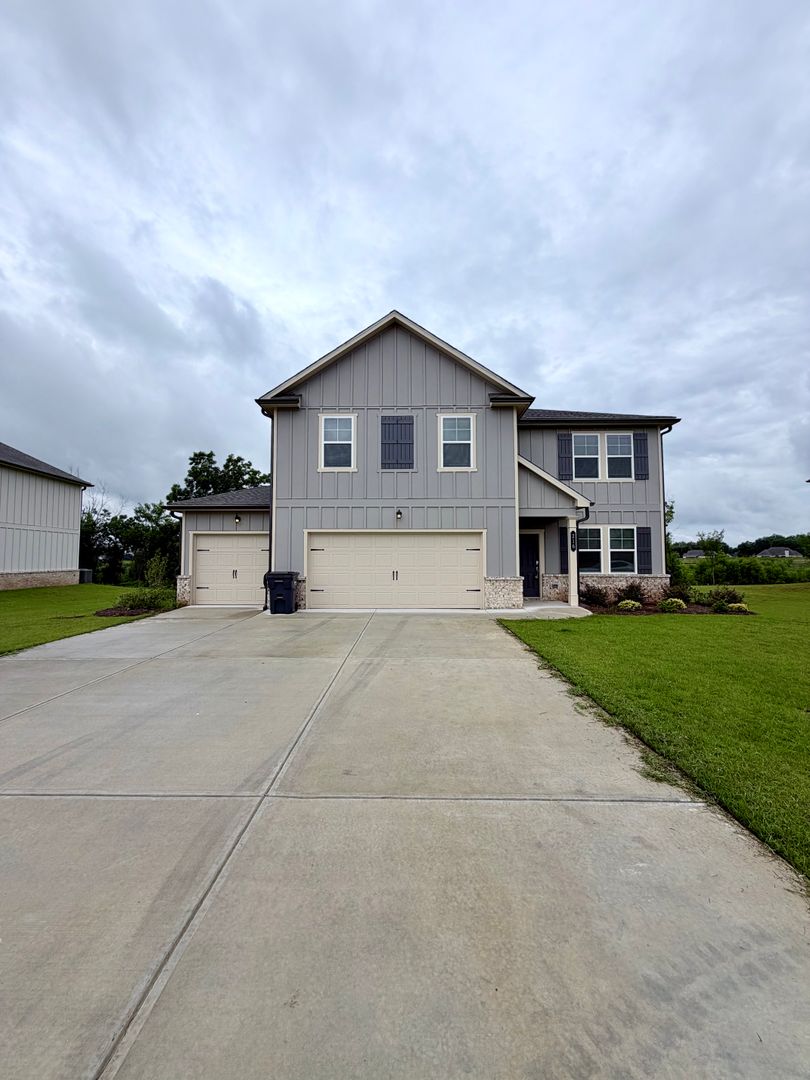 Kathleen House: 216 Old Hollow way