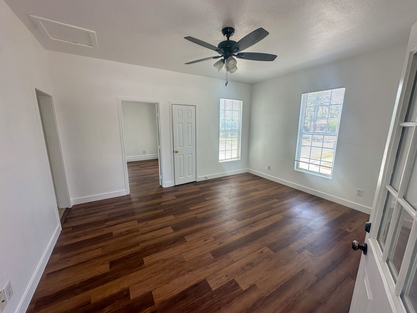 Riverside Apartment: 4305 10th Street