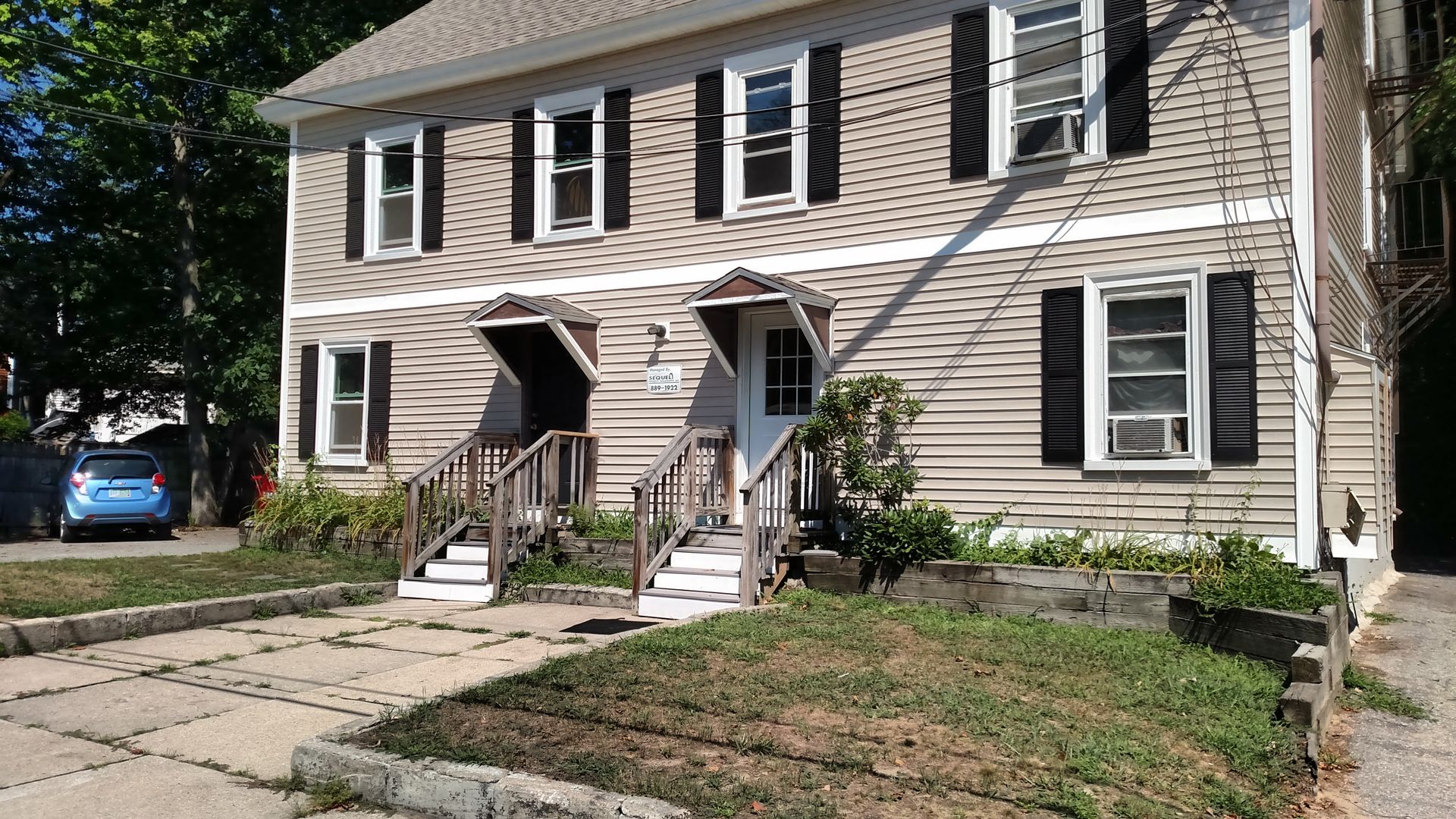 Merrimack Apartment: 12 Railroad Ave