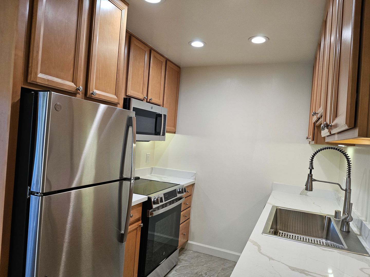 Pleasant Hill Apartment: 111 Cleaveland Road