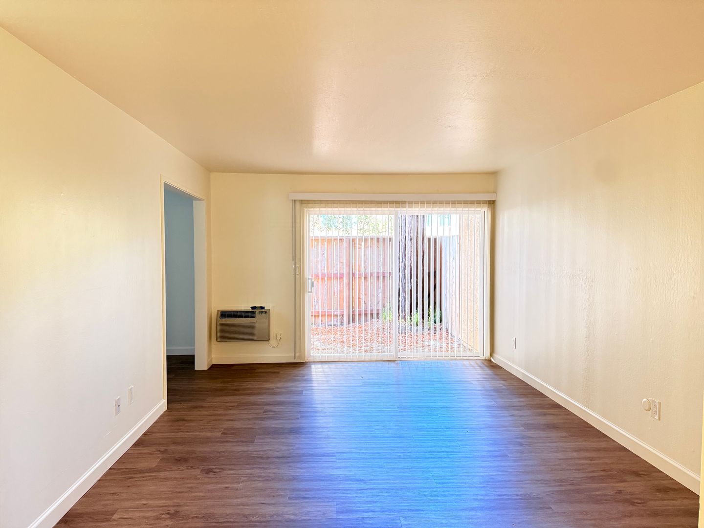 Pleasant Hill Apartment: 111 Cleaveland Road