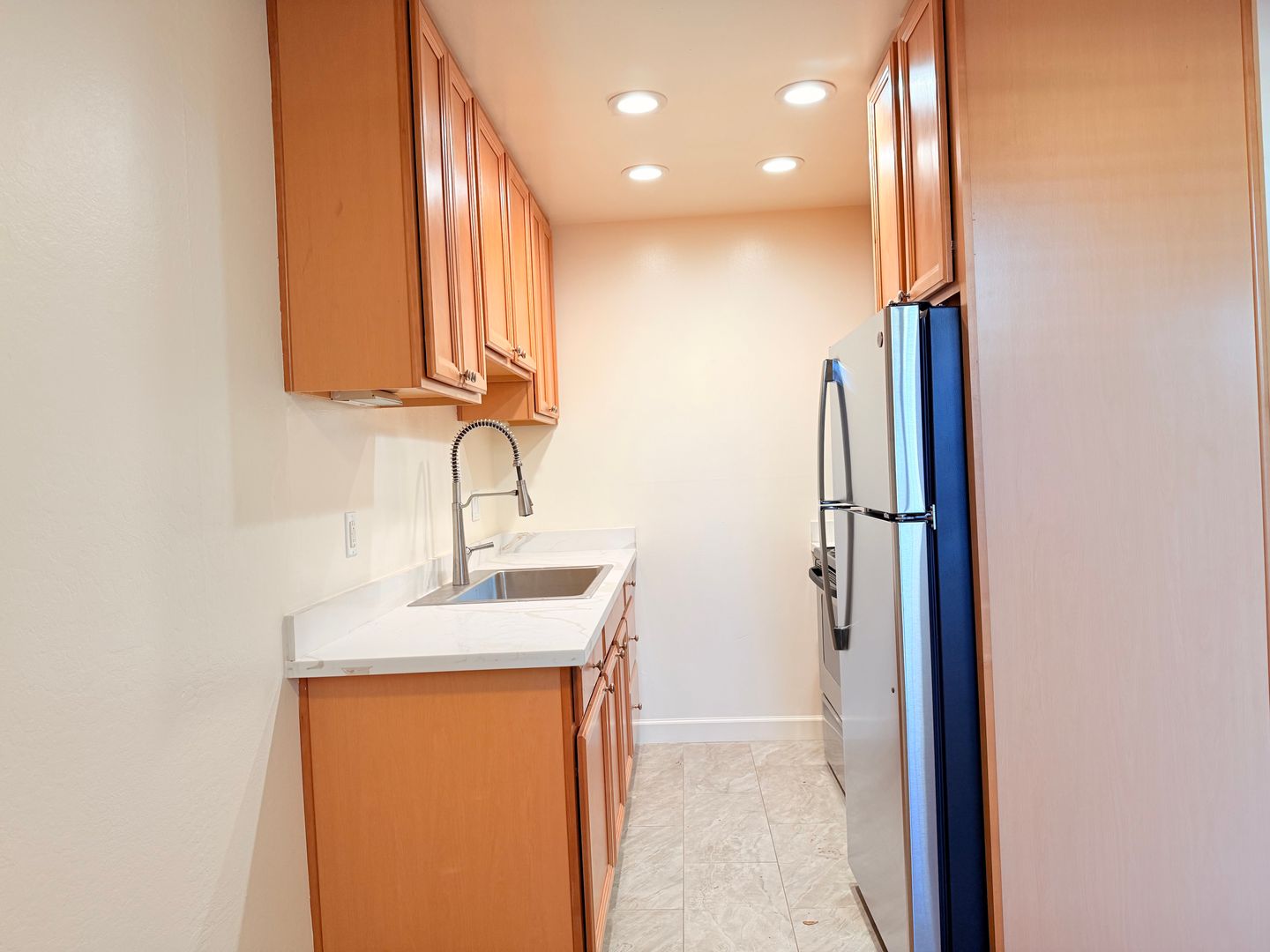 Pleasant Hill Apartment: 111 Cleaveland Road