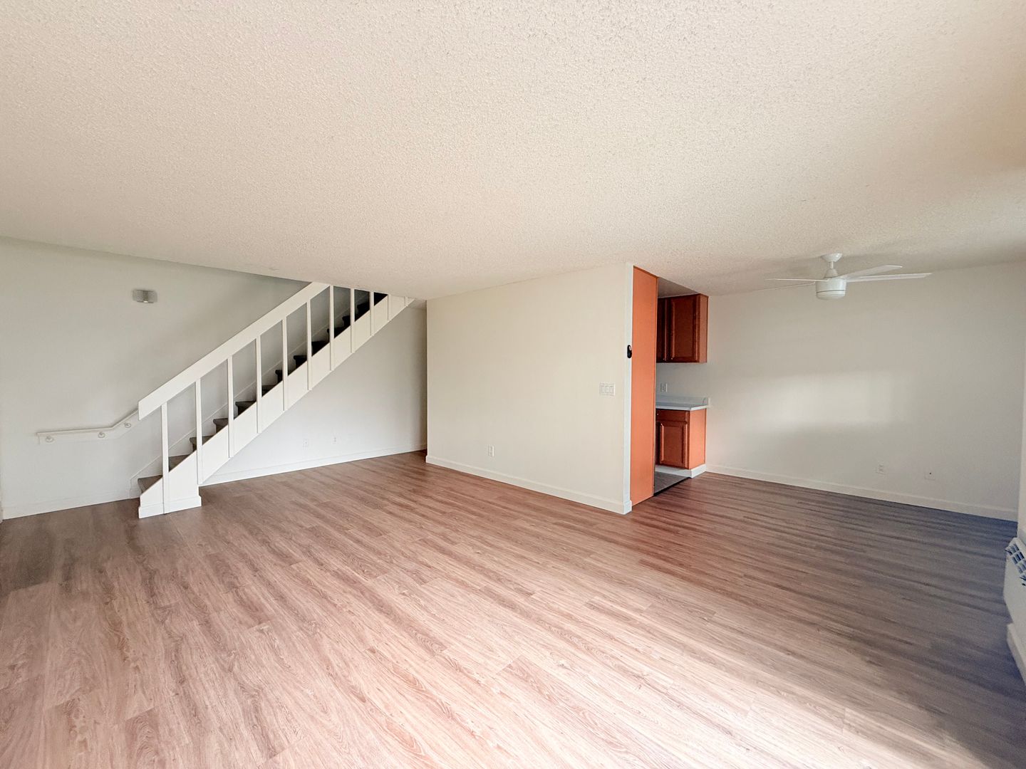 Pleasant Hill Apartment: 111 Cleaveland Road