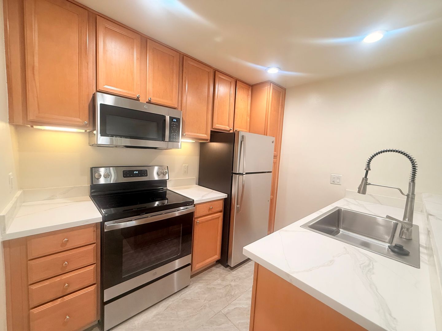 Pleasant Hill Apartment: 150 Cleaveland Road