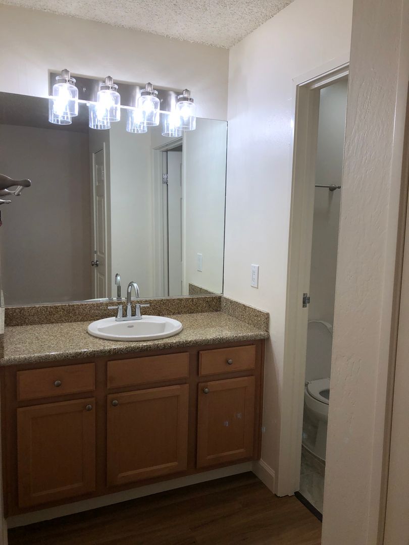 Pleasant Hill Apartment: 111 Cleaveland Road