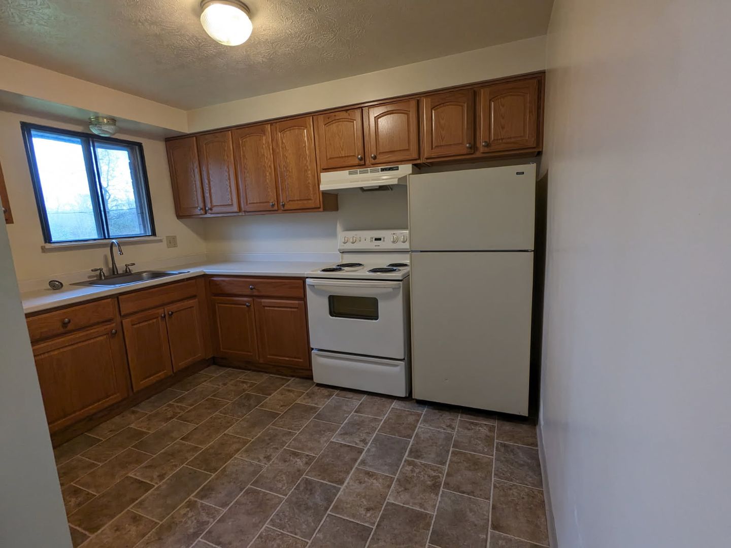 Batavia Apartment: North Spruce Street