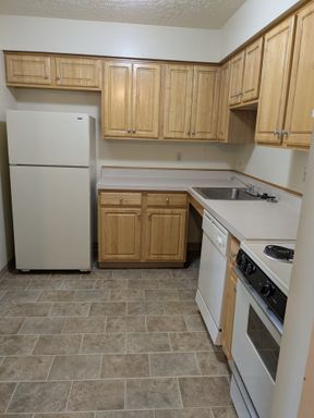 1BR NOW AVAILABLE