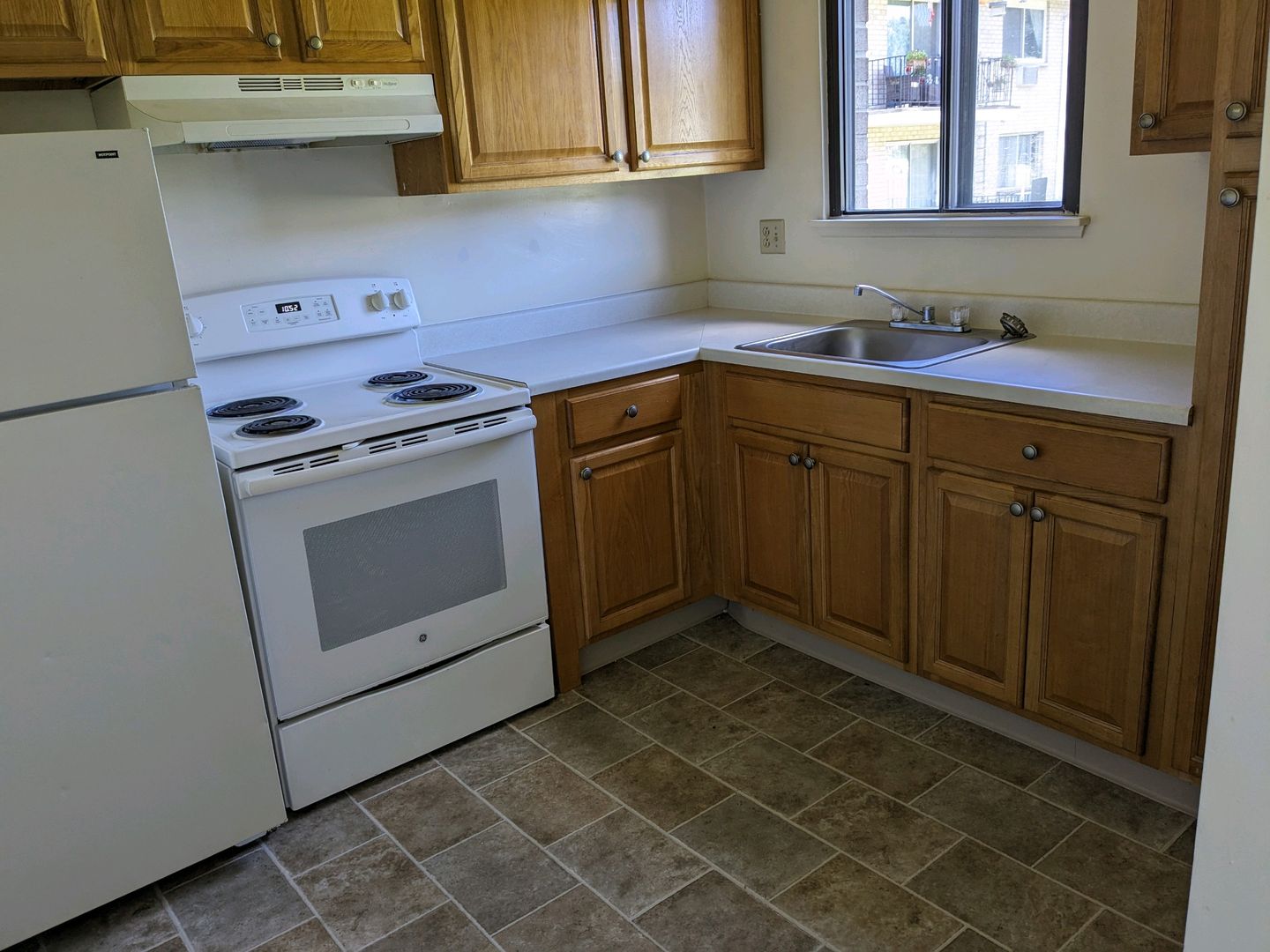 Batavia Apartment: North Spruce Street