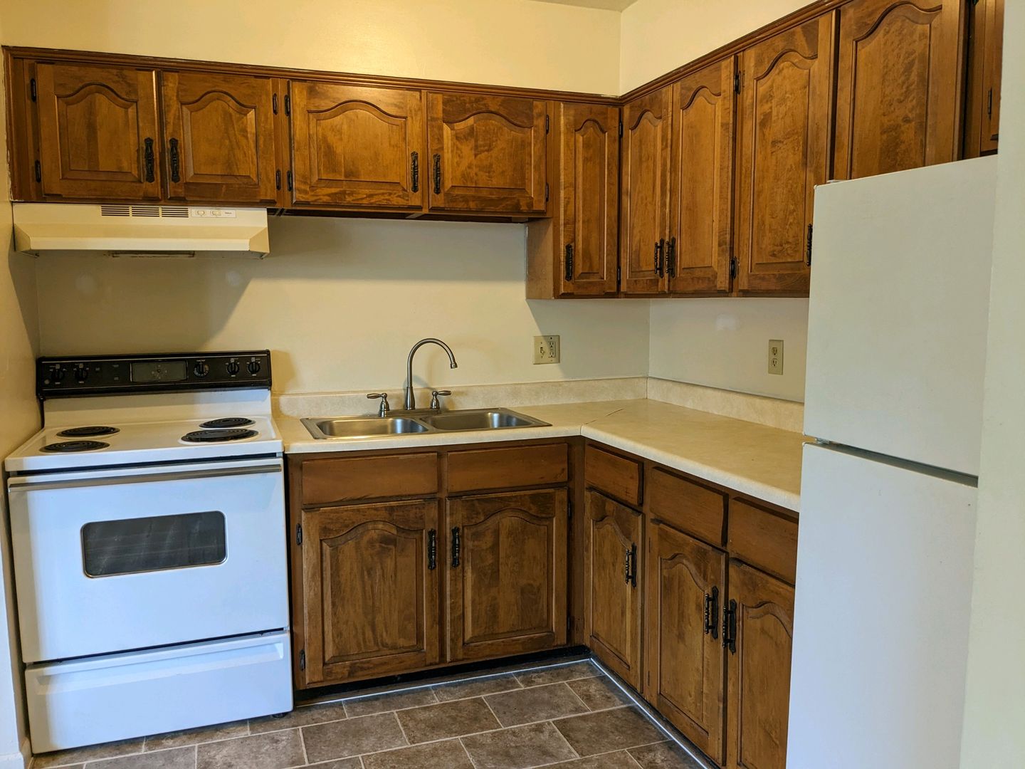 Batavia Gardens Apartments