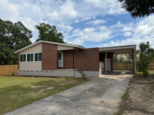 Updated 3 Bedroom in Cordova Area – photo 1
