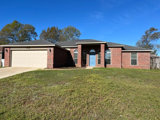 4 bedroom minutes away from Whiting Field. – photo 1