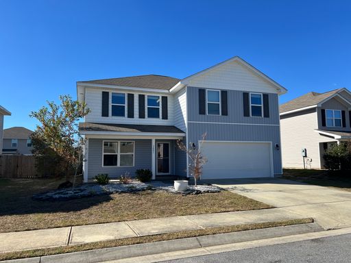Beautiful 4 Bedroom in Milton – photo 1