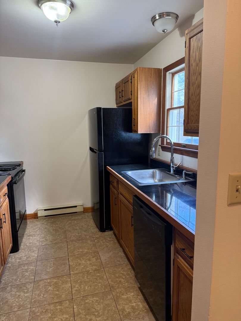 Plattsburgh Apartment: Seth Square