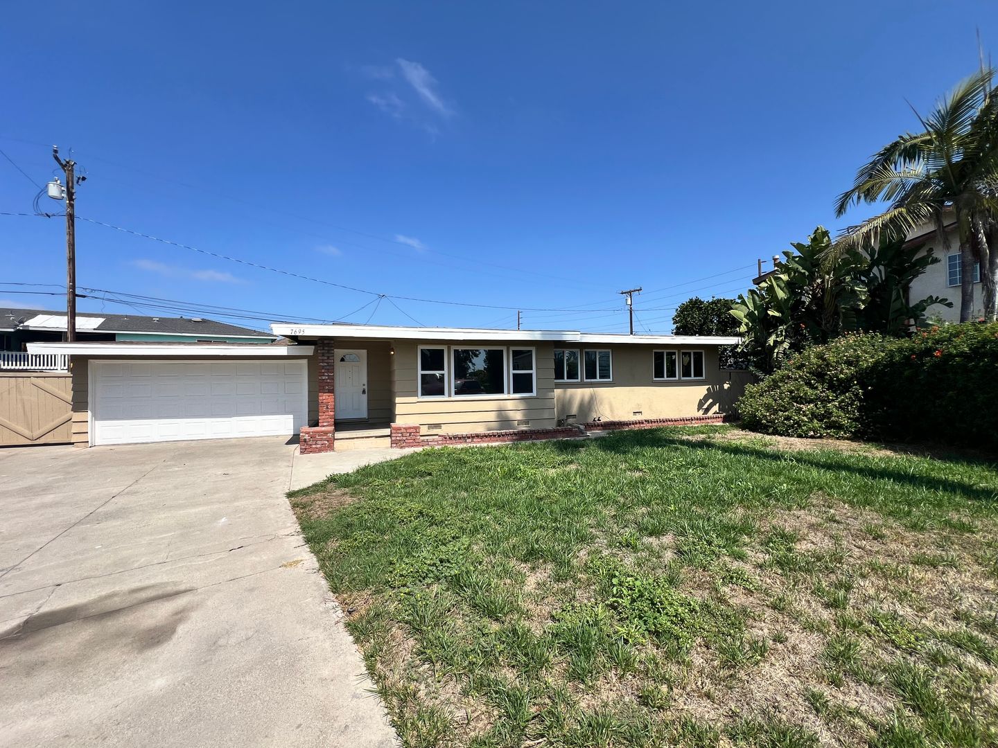Westminster House: 7695 Encinas Circle