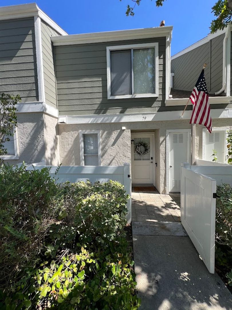 Aliso Viejo House: 79 Abbeywood Ln