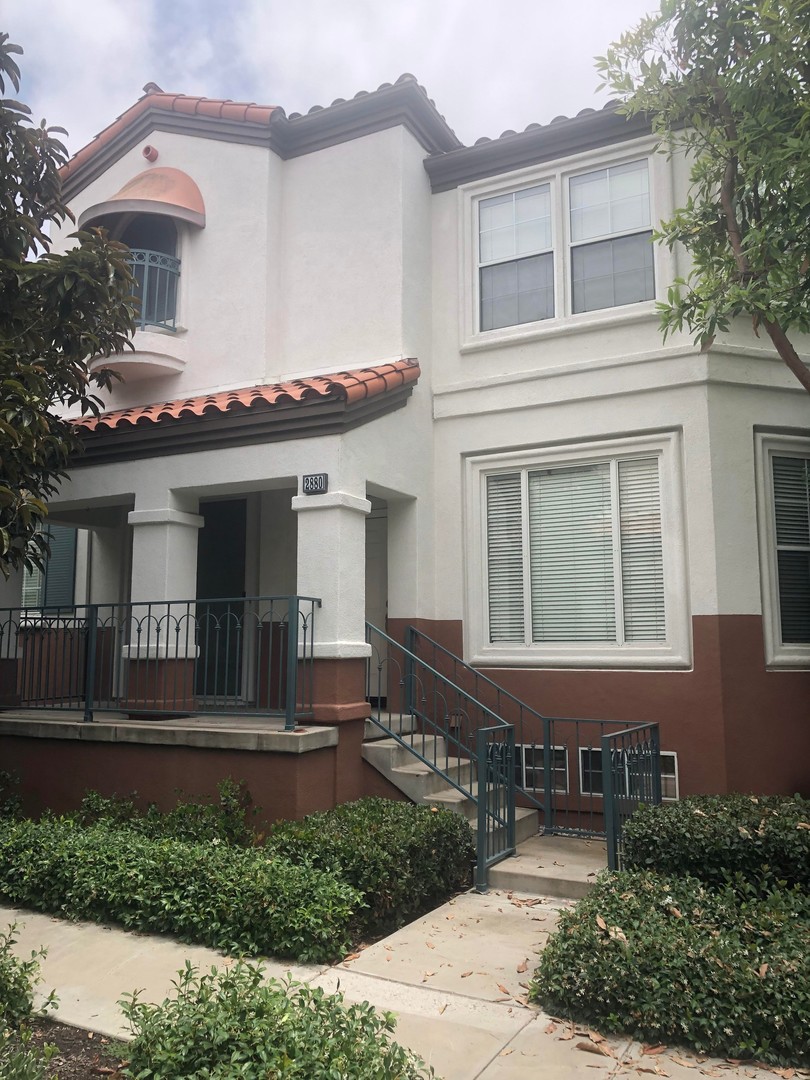 Tustin Townhome: 2880 Player Lane