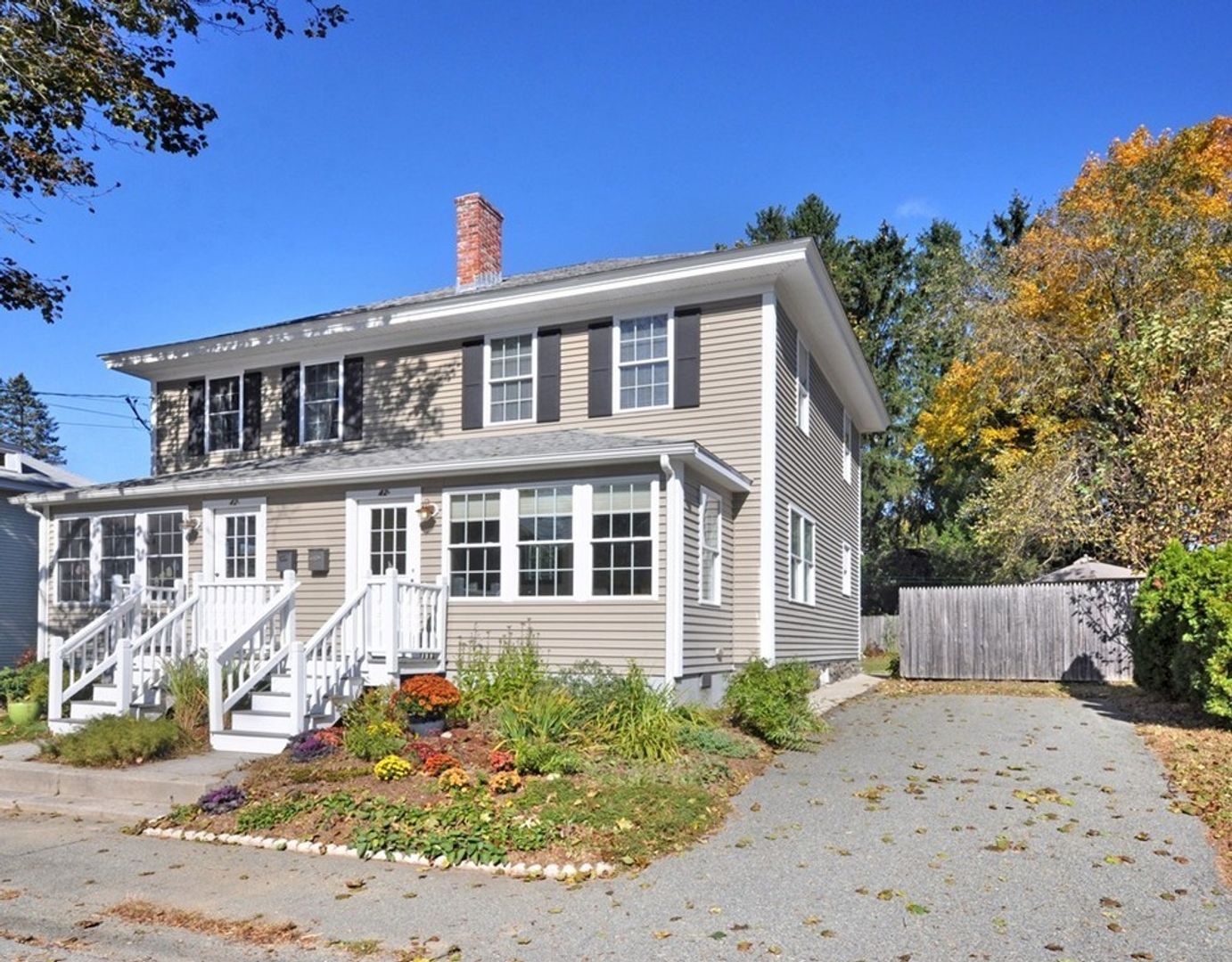Maynard House: 42 McKinley Street Unit B