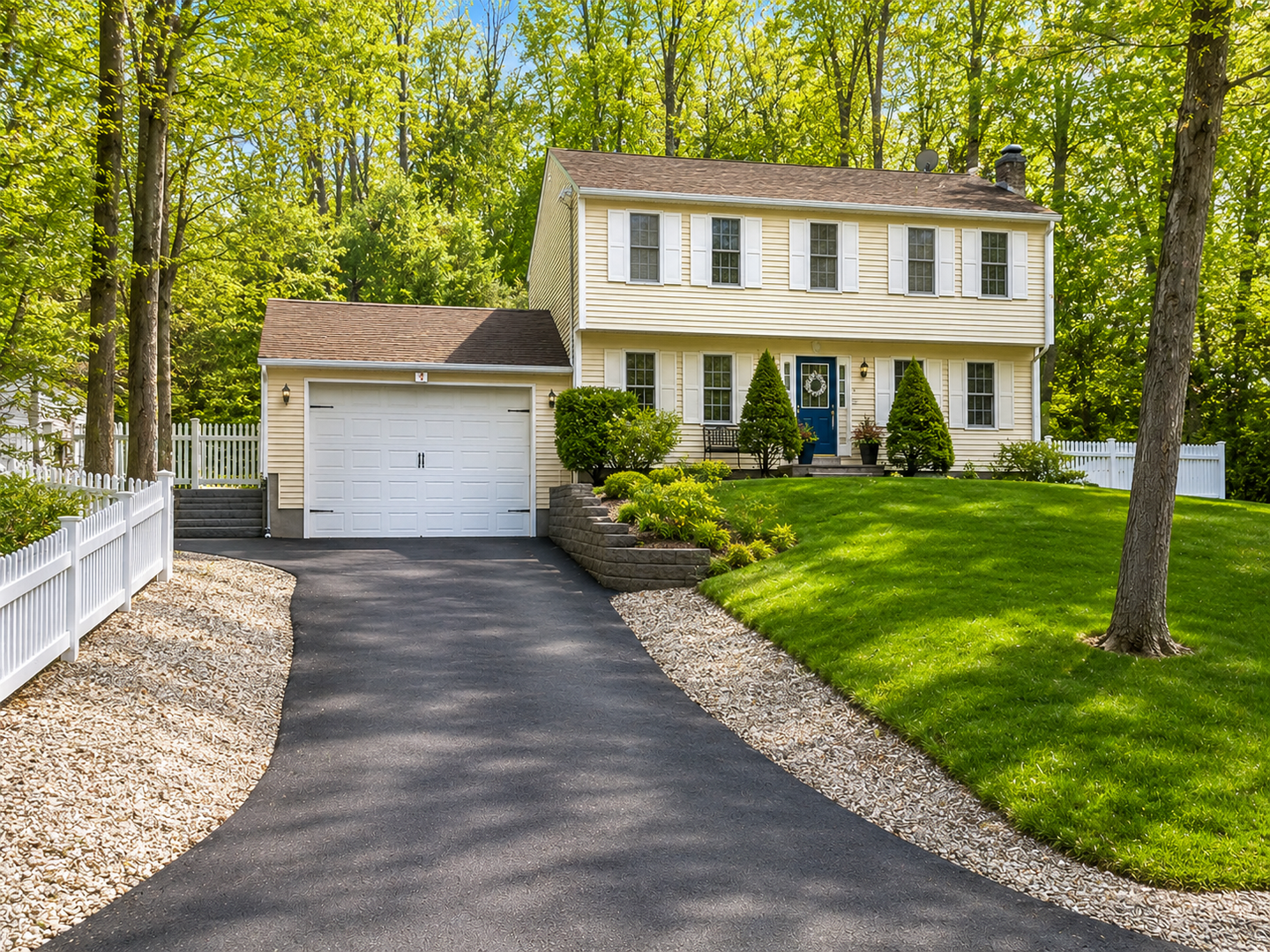 Fiskedale House: 42 Clarke Road