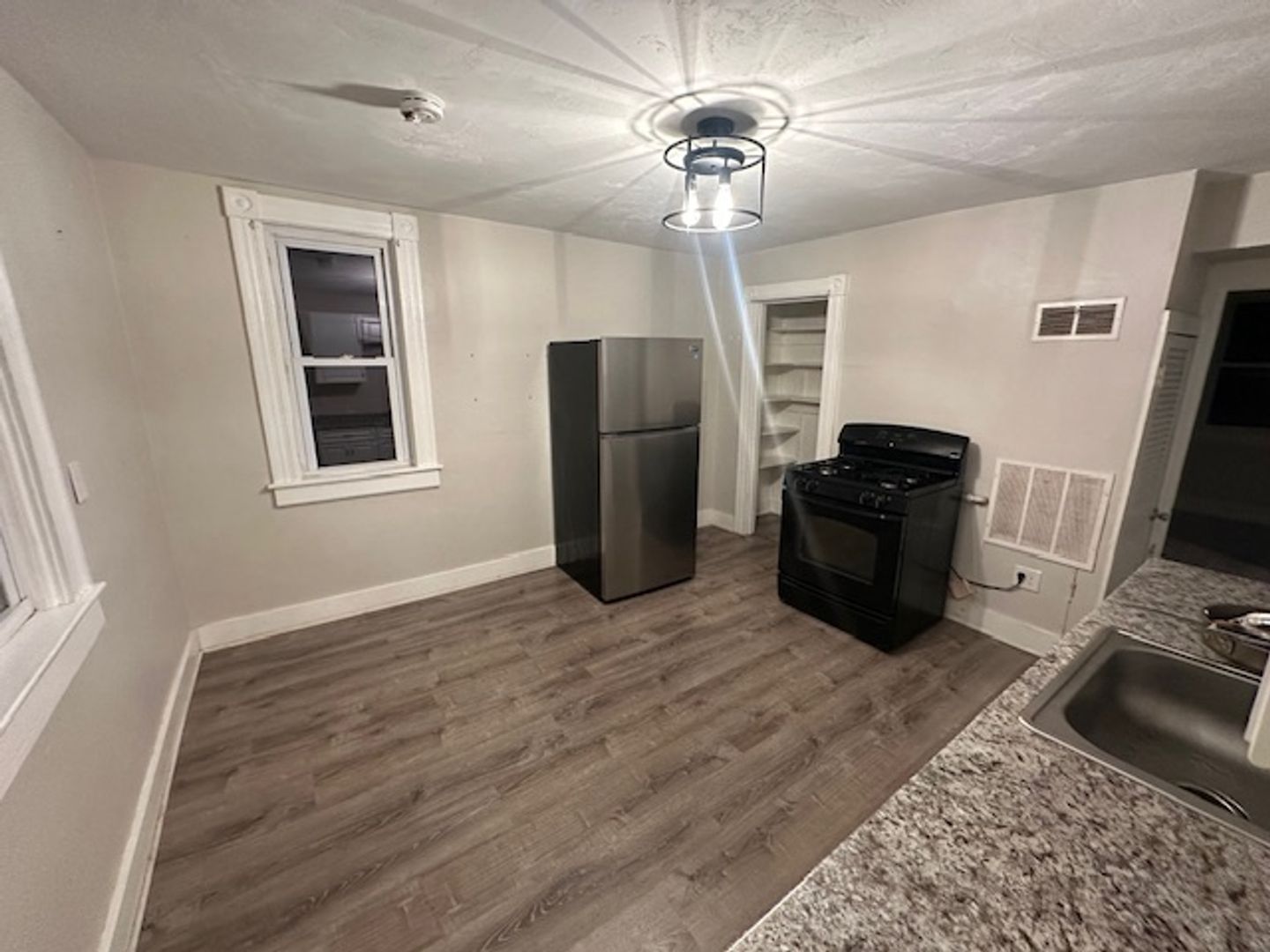 16 Bradley St - Putnam