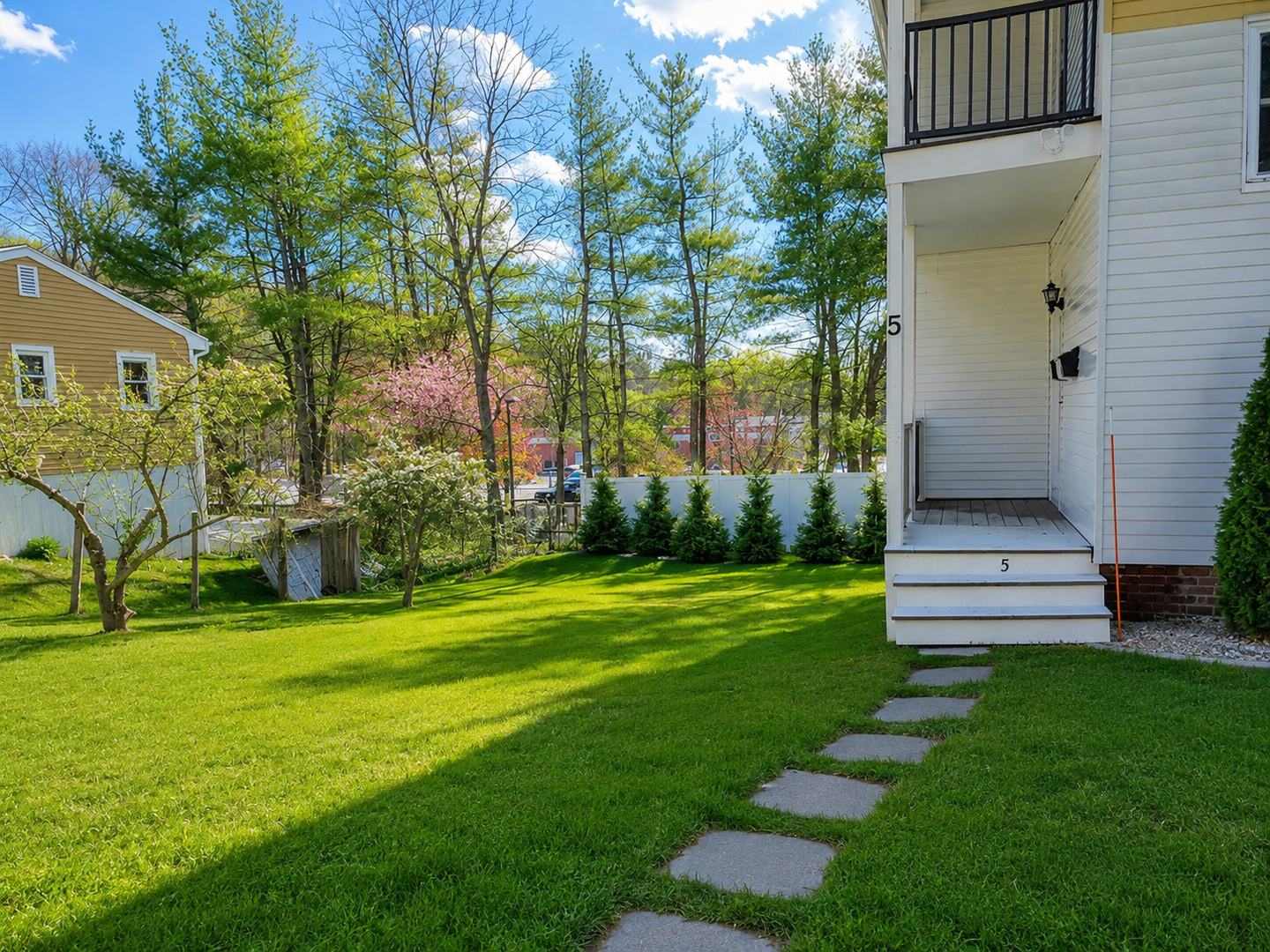 Marlborough Apartment: 5 Madison Street