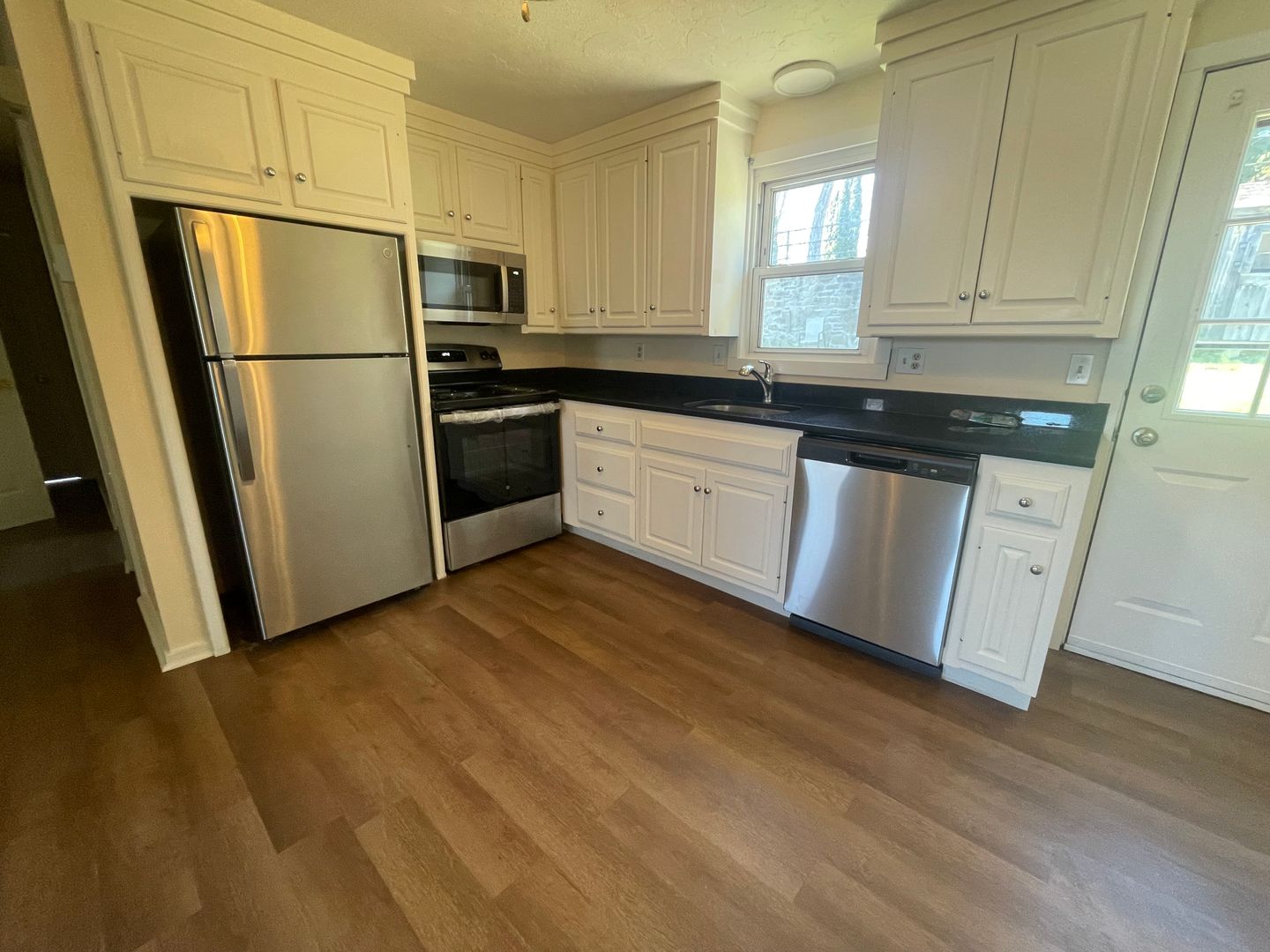 Worcester Apartment: 30 Boston Avenue