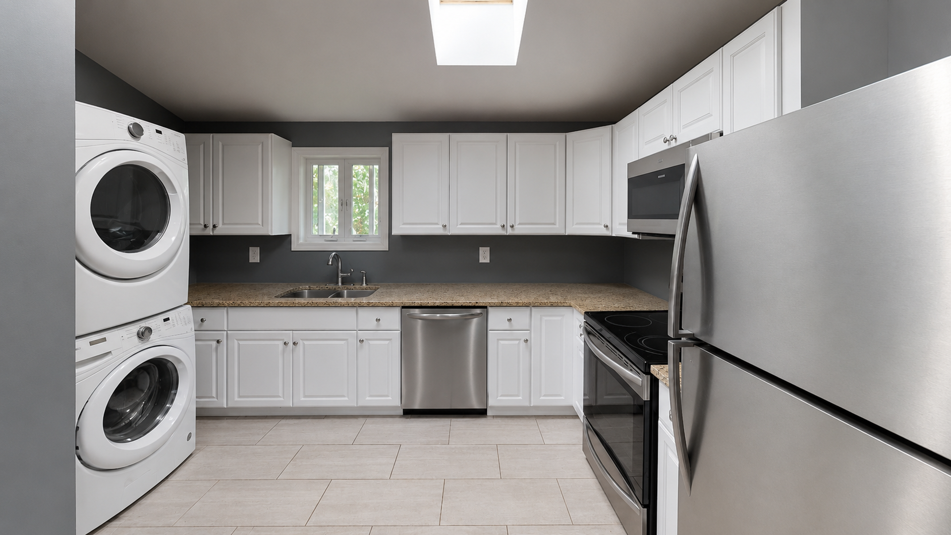 Worcester Apartment: 145 Commonwealth Ave