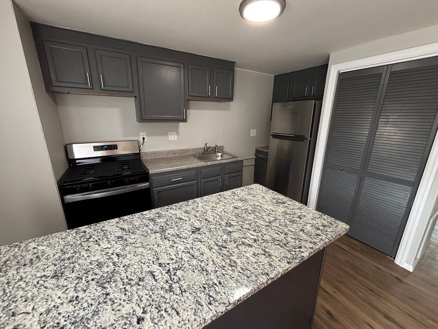 Manchester Townhome: 3205-3255 Chestnut St