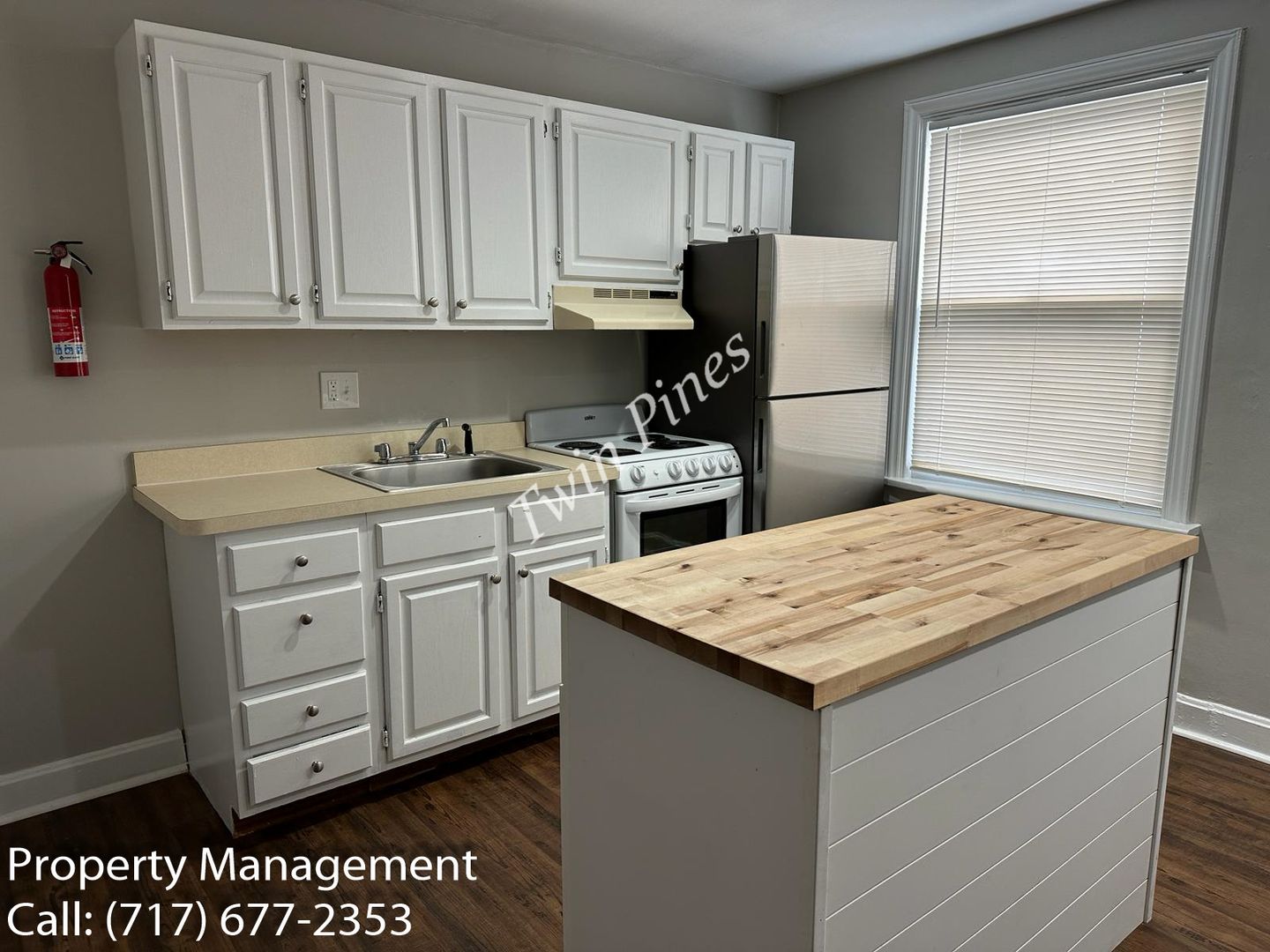 Camp Hill Apartment: 4341 Carlisle Pike