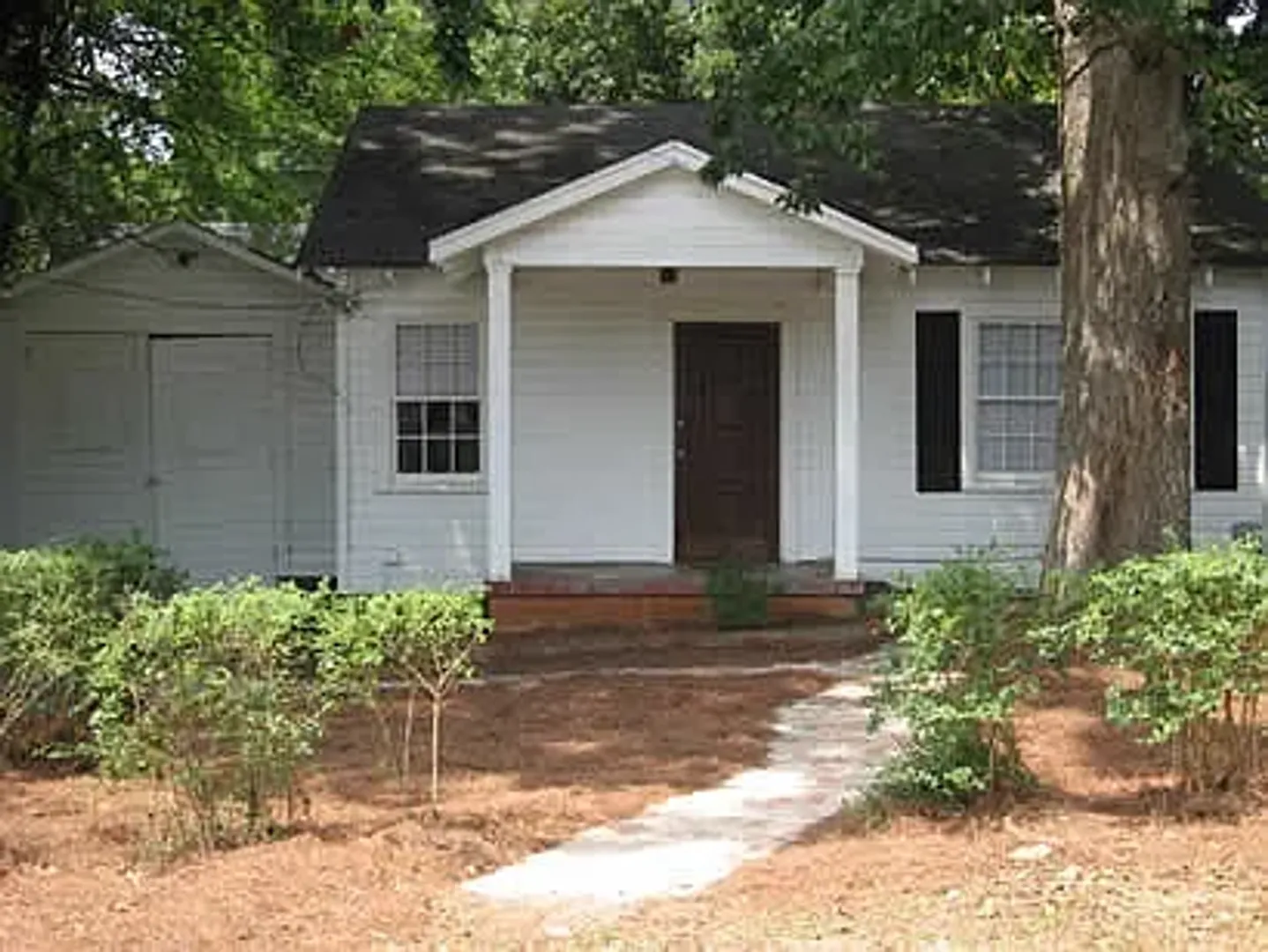 Rome House: 609 E 12th Street