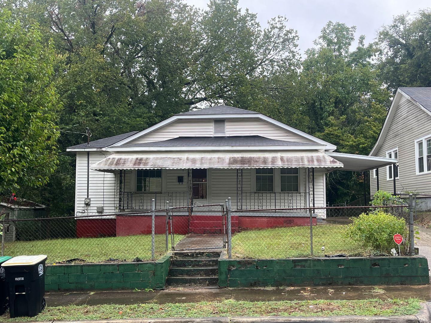 Rome House: 16 N. Blanche Avenue