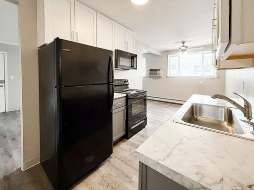 Live at The Oaks of West Saint Paul | Spacious & Comfortable Living – photo 1